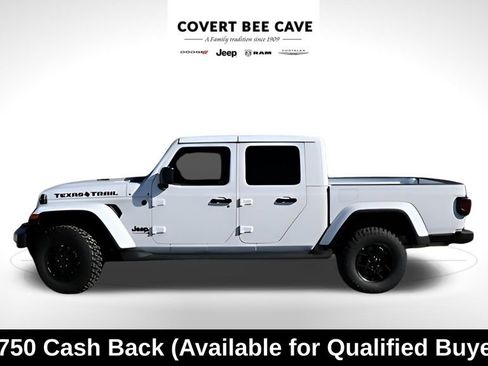 New 2026 Jeep Gladiator Sport image 2