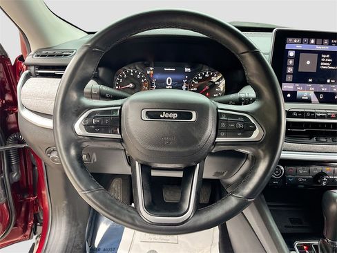 Certified 2022 Jeep Compass 4WD image 11