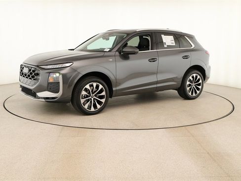 New 2026 Audi Q3 quattro 2.0T image 13