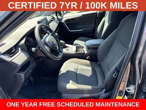 Used 2022 Toyota RAV4 LE AWD/4WD image 14