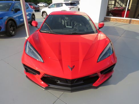 Used 2021 Chevrolet Corvette Stingray Preferred Cpe w/ 2LT RWD image 9