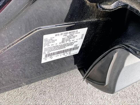 Used 2020 Ford Edge SEL w/ Cold Weather Package image 19