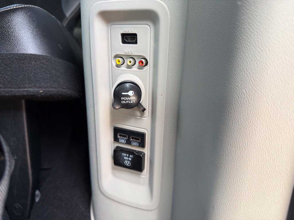 Used 2017 Dodge Grand Caravan SXT w/ Rear Park Assist Package FWD image 20