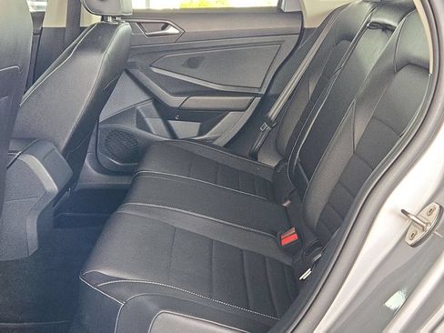Used 2023 Volkswagen Jetta SE FWD image 25