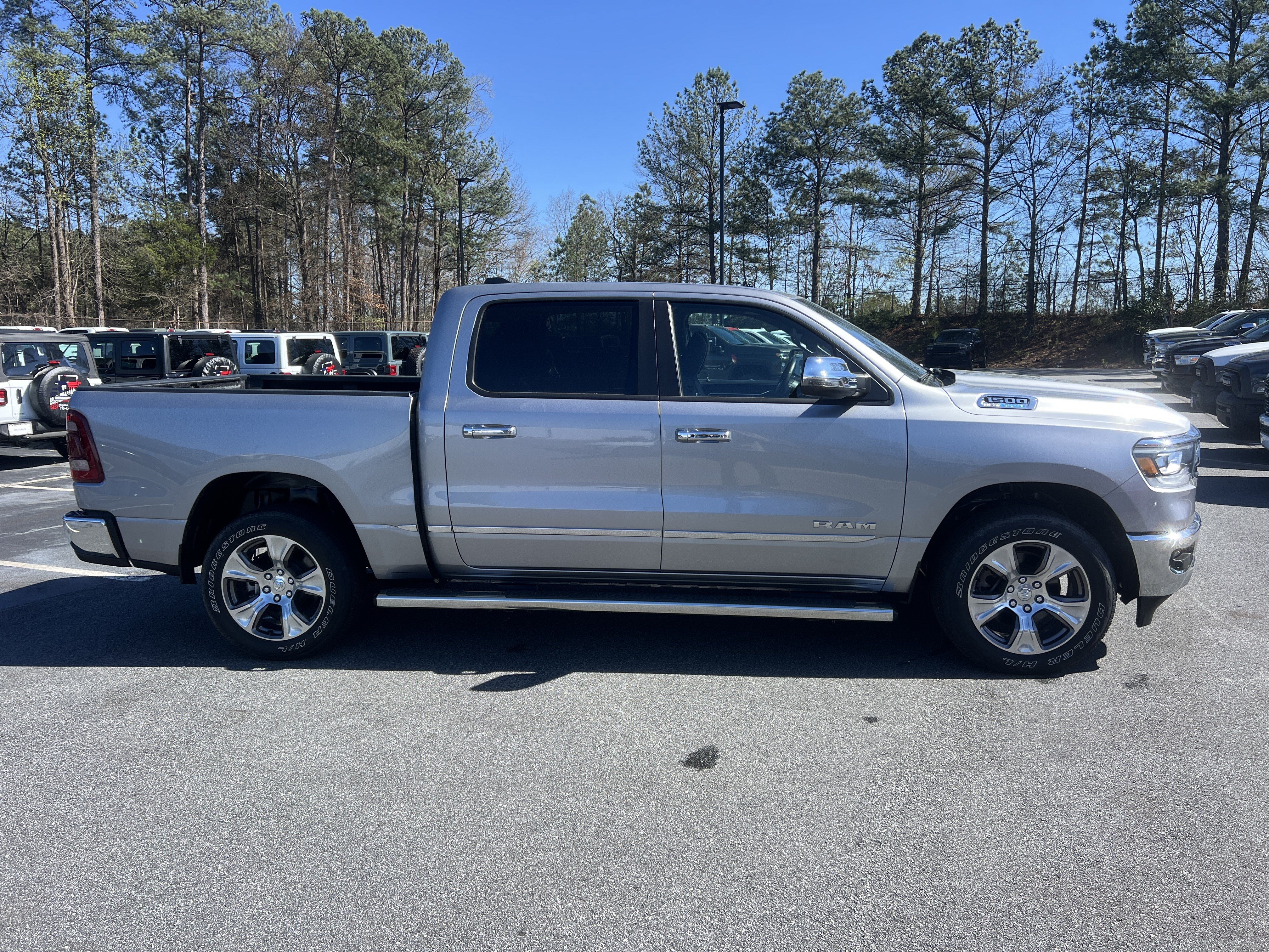 Used 2023 RAM 1500 Laramie AWD/4WD image 9
