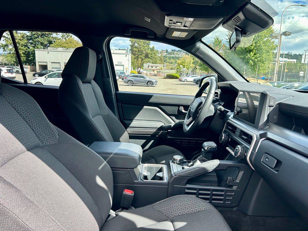 Certified 2025 Toyota 4Runner SR5 AWD/4WD image 16