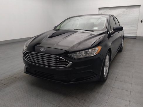 Used 2018 Ford Fusion SE w/ Fusion SE Technology Package FWD image 15