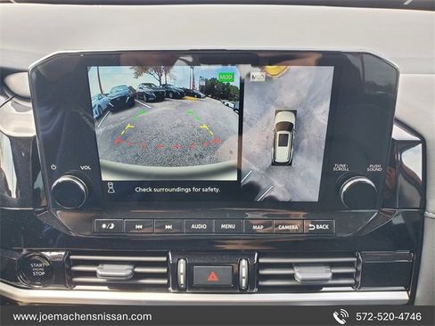 New 2025 Nissan Pathfinder SL image 29