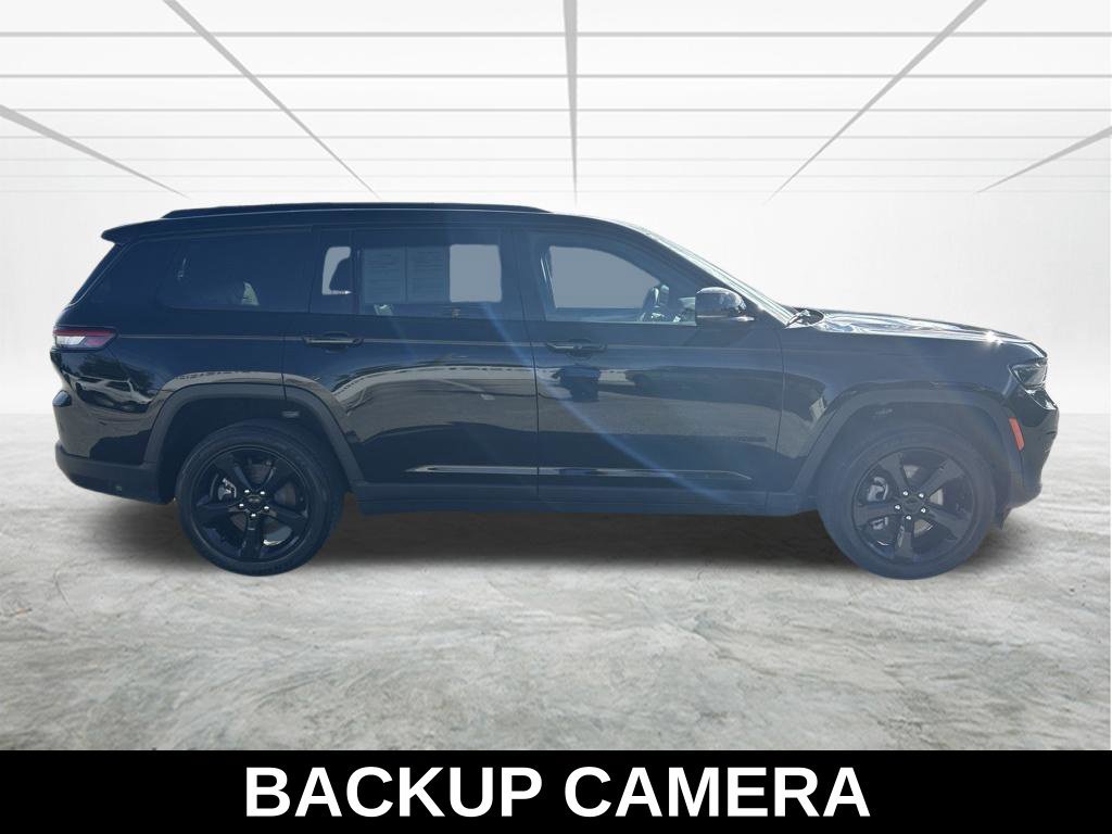 Used 2023 Jeep Grand Cherokee L Laredo AWD/4WD image 4