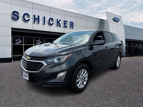 Used 2020 Chevrolet Equinox LT w/ Driver Convenience Package FWD image 4