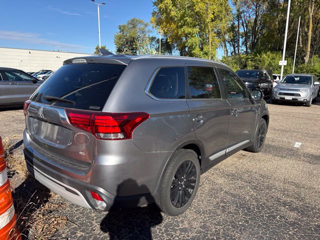 Used 2020 Mitsubishi Outlander SEL AWD/4WD image 2