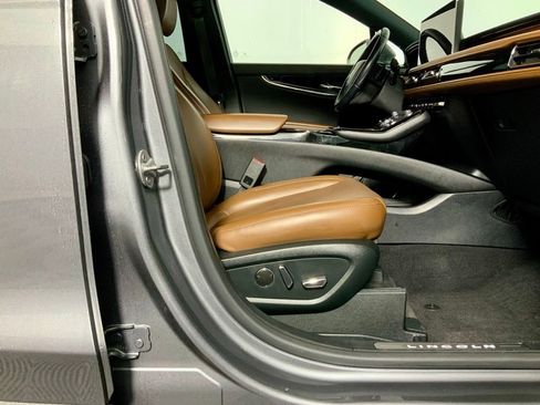 Used 2022 Lincoln Nautilus Reserve w/ Class II Trailer Tow Package image 38