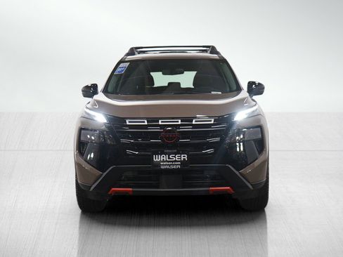 Used 2025 Nissan Rogue SV w/ Rock Creek Premium Package image 8