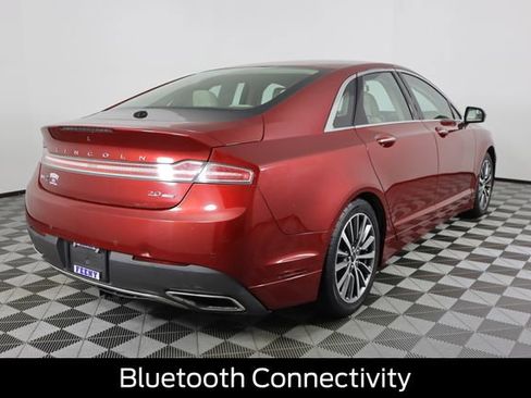 Used 2017 Lincoln MKZ Premiere image 3