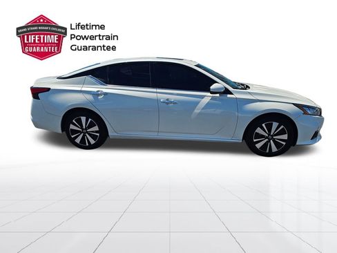 Used 2019 Nissan Altima 2.5 SV image 6
