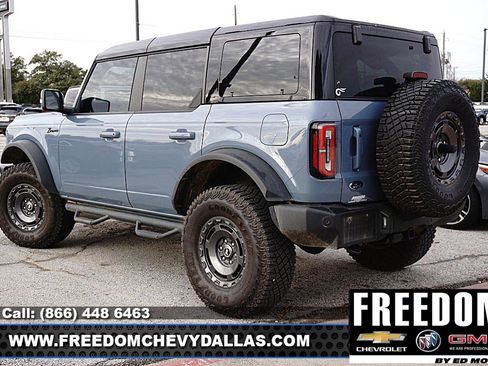 Used 2024 Ford Bronco Outer Banks image 9