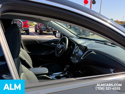 Used 2024 Chevrolet Malibu LT FWD image 18