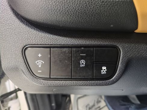 Used 2024 Kia Seltos EX AWD/4WD image 18