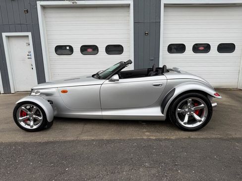 Used 2000 Plymouth Prowler RWD image 3