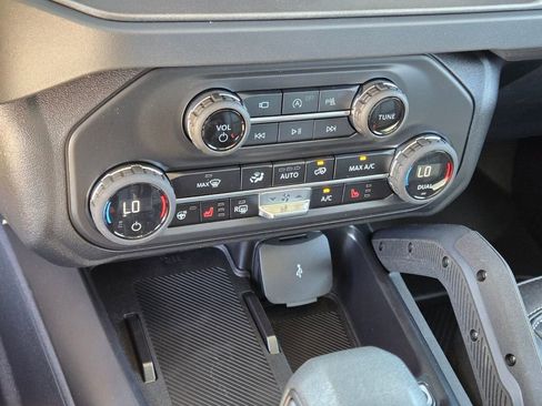 New 2026 Ford Bronco Badlands AWD/4WD image 18