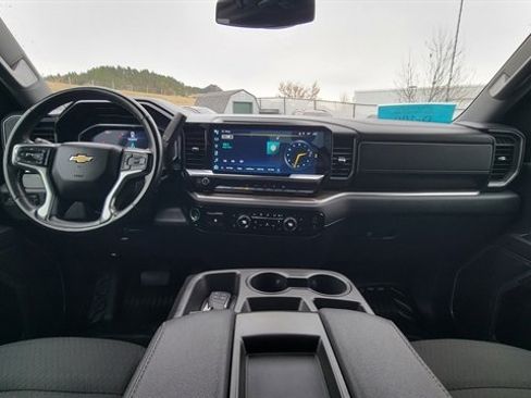 Used 2024 Chevrolet Silverado 3500 LT image 20