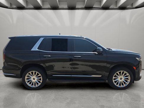 Used 2023 Cadillac Escalade Premium Luxury AWD/4WD image 7