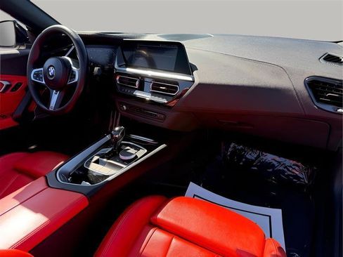 Used 2020 BMW Z4 M40i RWD image 32