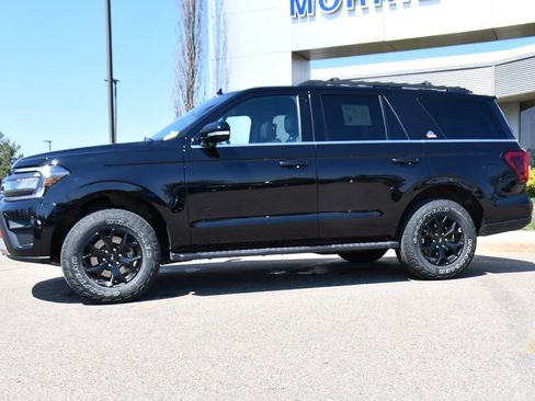 Used 2023 Ford Expedition Timberline image 2