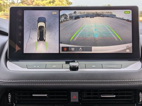 Certified 2025 Nissan Rogue Platinum w/ Platinum Premium Package image 22