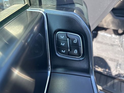 Certified 2023 Ford F150 Lariat w/ Equipment Group 502A High image 17