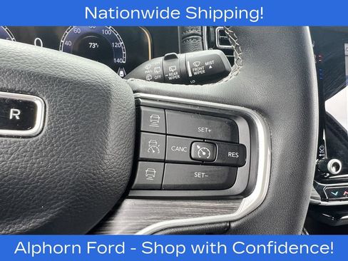 Used 2024 Jeep Wagoneer L Series II w/ Flexible Seating Group AWD/4WD image 18