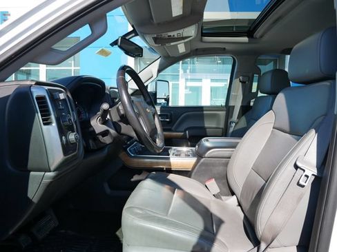 Used 2015 Chevrolet Silverado 2500 LTZ w/ LTZ Plus Package AWD/4WD image 7