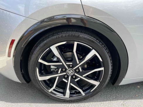 Used 2023 Toyota Prius Prime Premium FWD image 49