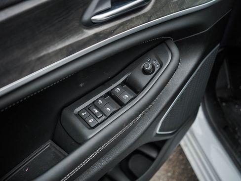 New 2026 Jeep Grand Cherokee L Limited AWD/4WD image 20