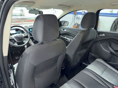 Used 2016 Ford Escape SE w/ Equipment Group 201A AWD/4WD image 26
