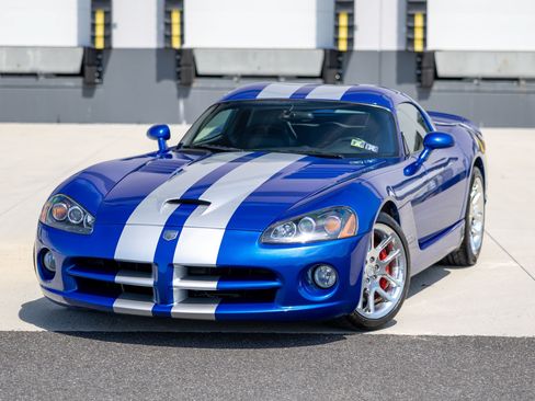 Used 2006 Dodge Viper SRT-10 RWD image 1