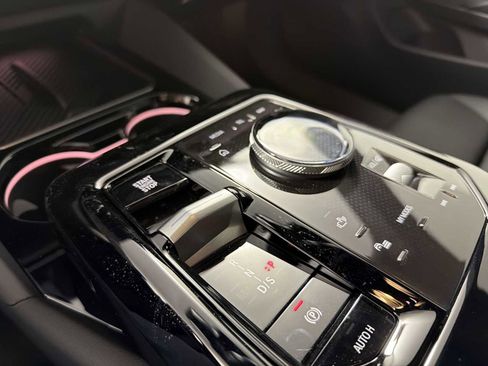 New 2026 BMW 530i xDrive w/ M Sport Package image 16