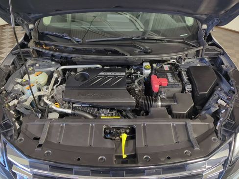 Used 2025 Nissan Rogue SV AWD/4WD image 4