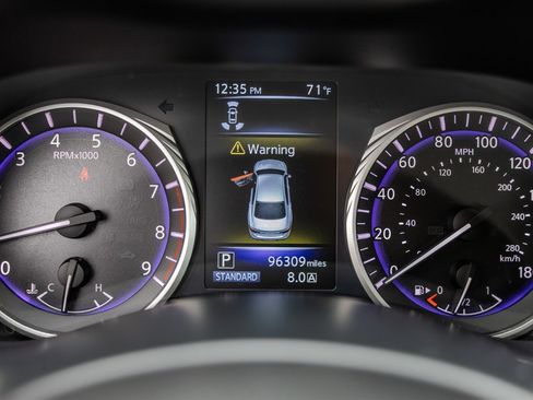 Used 2017 INFINITI Q50 Sport image 16