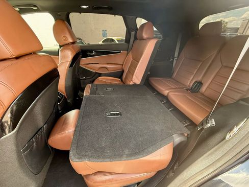 Used 2019 Kia Sorento SX AWD/4WD image 11