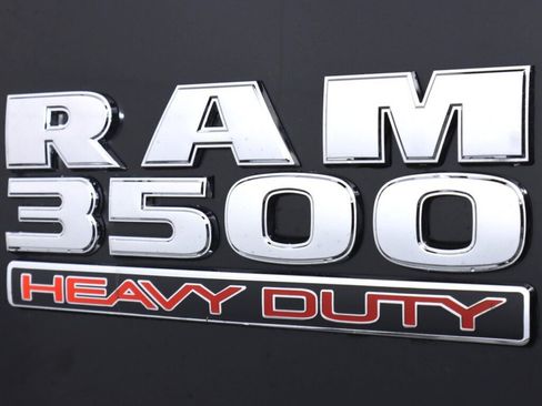 Used 2018 RAM 3500 Laramie w/ Sport Appearance Group image 40