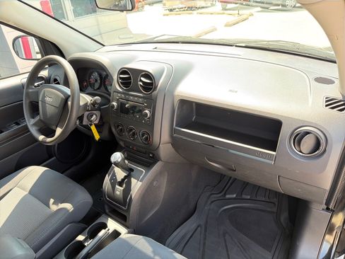 Used 2009 Jeep Compass Sport AWD/4WD image 24