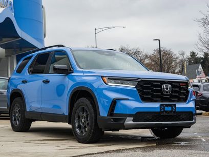 New 2025 Honda Pilot TrailSport
