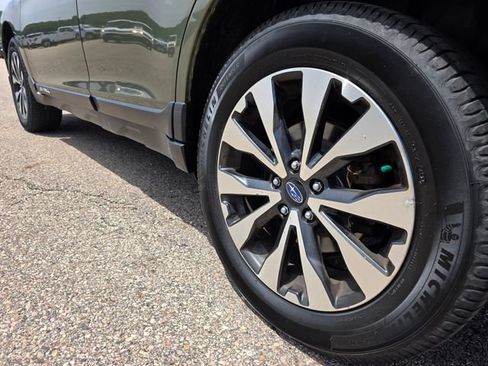 Used 2015 Subaru Outback 2.5i Limited AWD/4WD image 40
