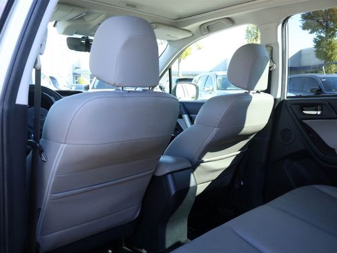 Used 2018 Subaru Forester 2.5i Limited image 12