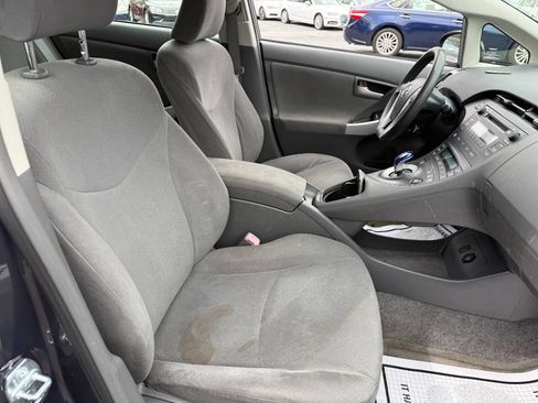 Used 2014 Toyota Prius Two FWD image 28
