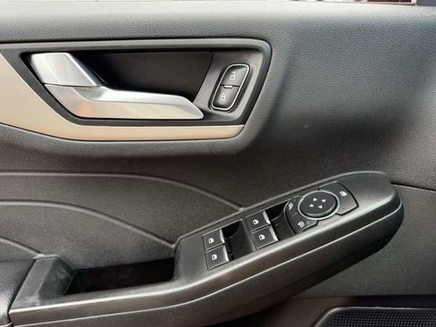 Used 2022 Ford Escape SEL FWD image 23