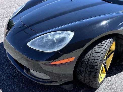 Used 2005 Chevrolet Corvette Coupe w/ Preferred Equipment Group RWD image 5