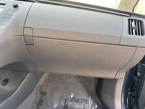 Used 2010 Toyota Prius image 37