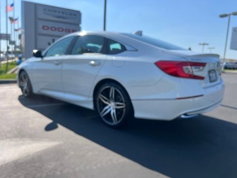 Used 2022 Honda Accord Touring image 19